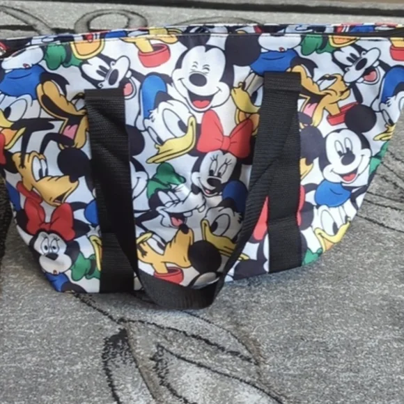 Disney Mickey and Friends Tote Bag Brand New - Picture 9 of 16
